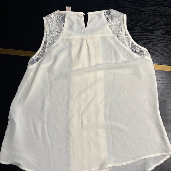 Forever 21 Contemporary Cream Tank with Lace inserts Size Small EUC - Picture 4 of 7